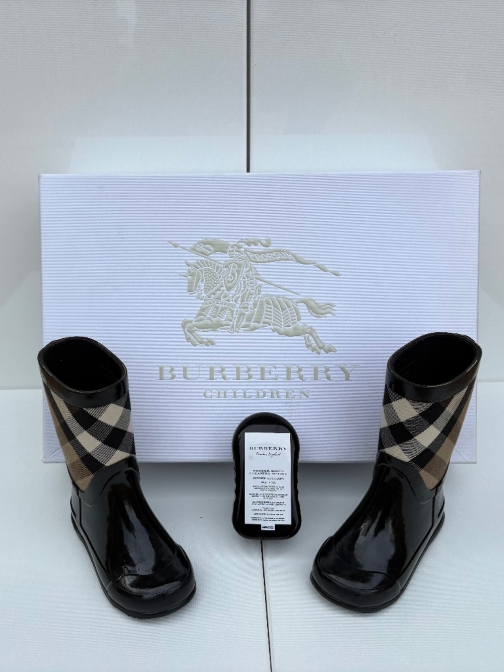 Vintage Burberry Children Girls Size 24 Check Black Rain Boots w Box